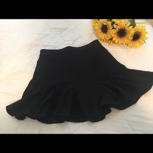 Forever 21 black mini skirt 🔥💅🏻🛍🌹
